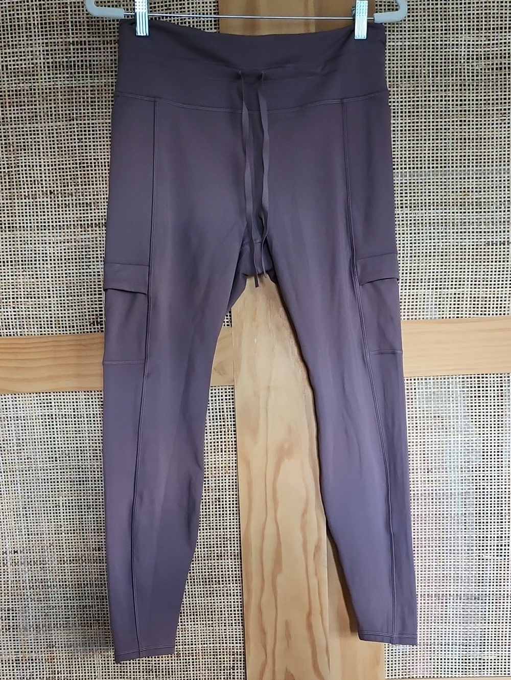 Athleta Rainier Cargo Tight Mauve L